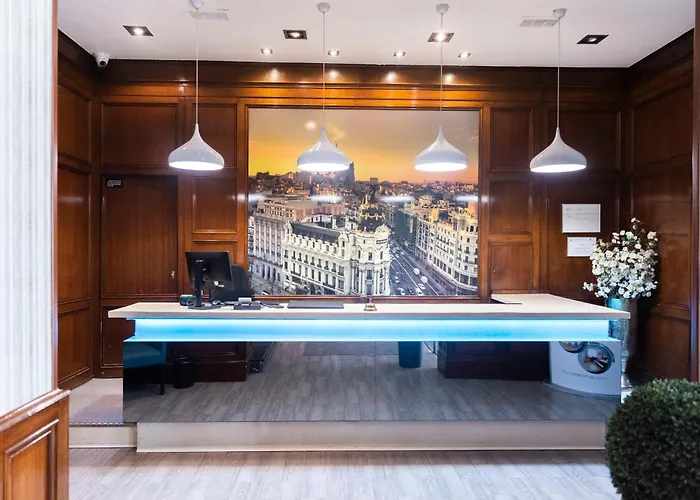 Hotel Serrano Madri