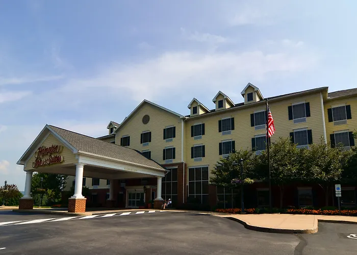 Hampton Inn & Suites State College At Williamsburg Square