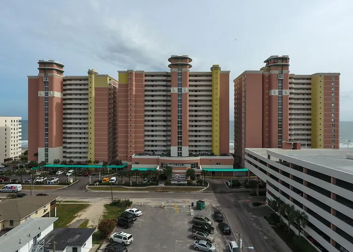 Bay Watch Resort - By Vacasa Atlantic Beach