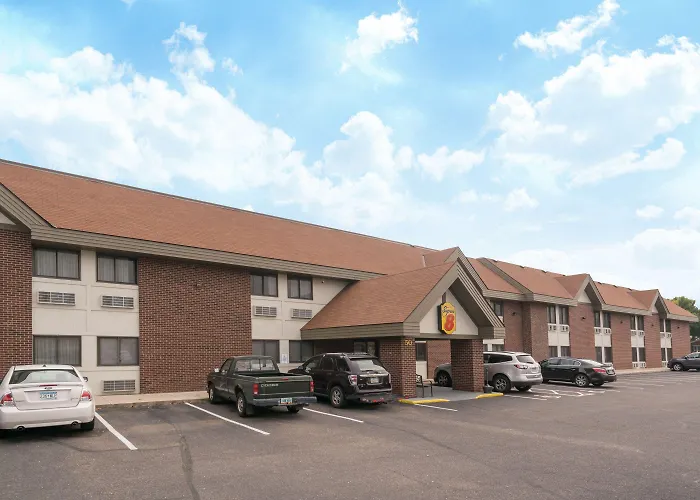 Super 8 By Wyndham St. Cloud Motel Saint Cloud