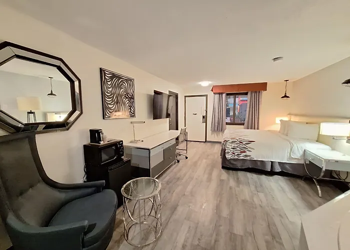 Travelodge By Wyndham Indianapolis Speedway