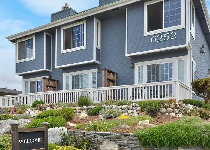 Sand Pebbles Inn Cambria