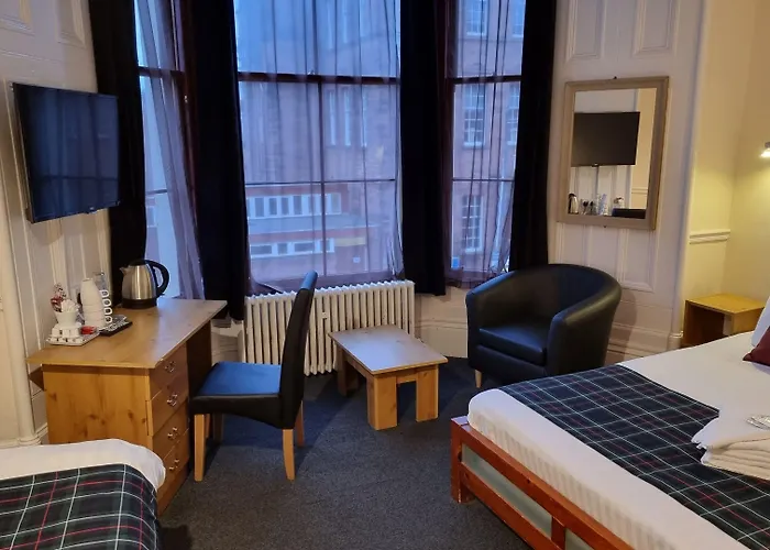 The Hampton Court Guesthouse Glasgow