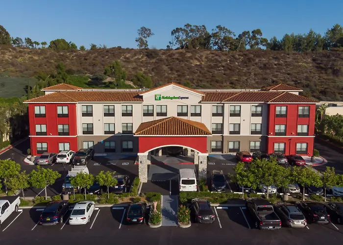 Holiday Inn Express & Suites - Lake Forest By Ihg
