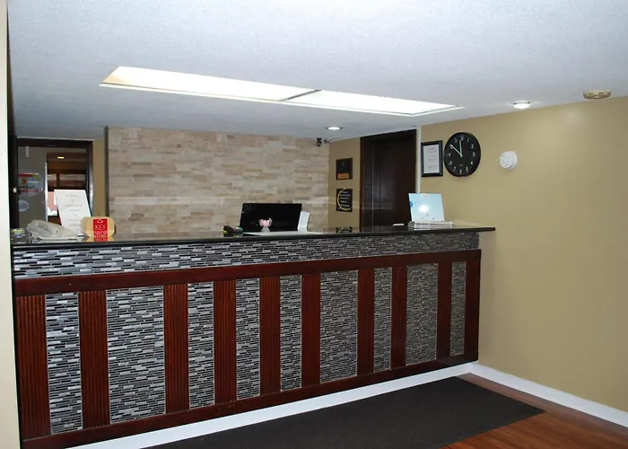 Super 8 By Wyndham Eau Claire Wi