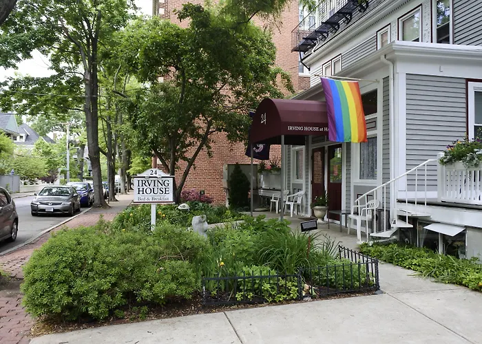 Irving House At Harvard