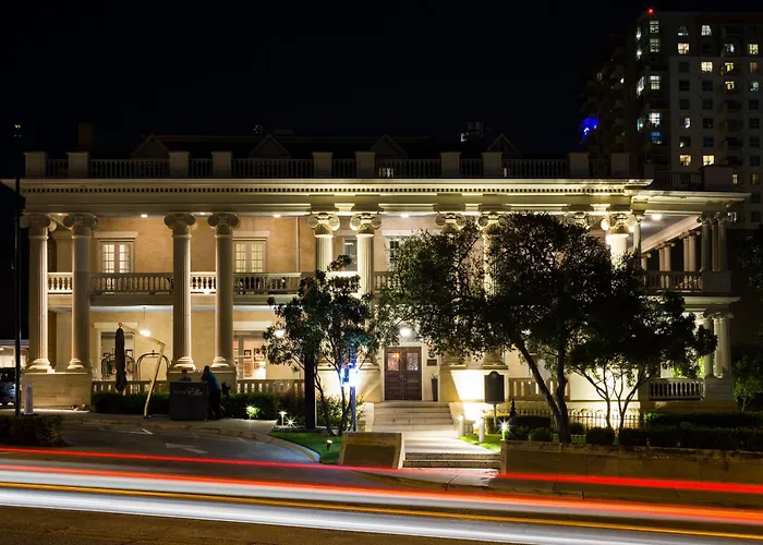 Hotel Ella