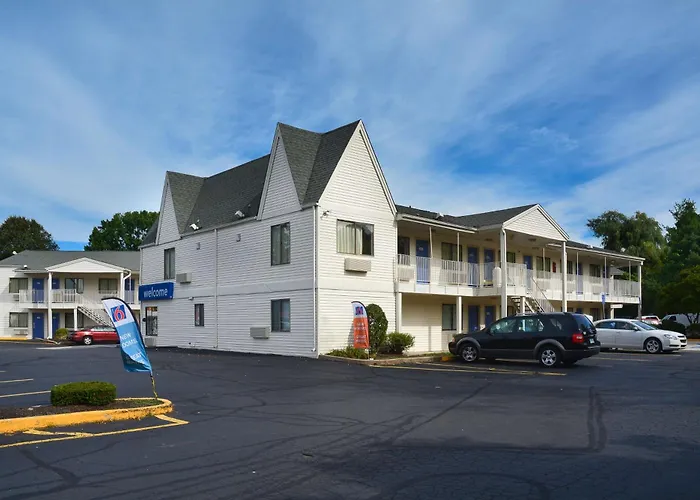 Motel 6-Southington, Ct - Hartford