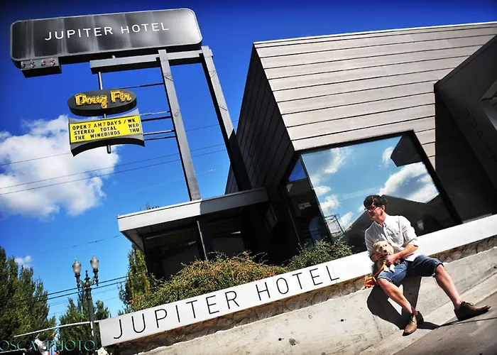 Jupiter Hotel
