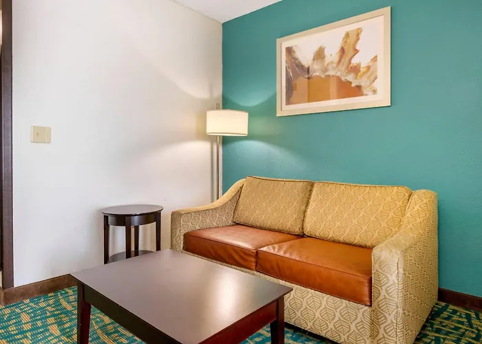 Comfort Inn & Suites Fort Lauderdale West Turnpike