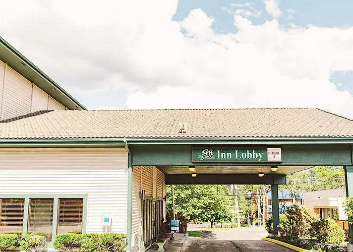 Lavissh Inn And Suites Bellingham