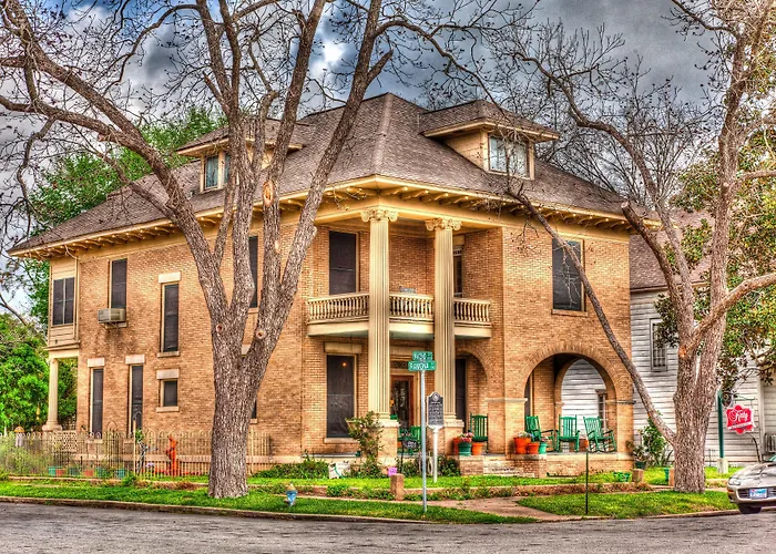 Katy House Bed And Breakfast Smithville
