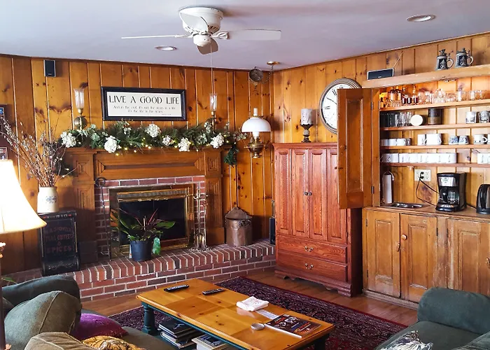 The White House Inn