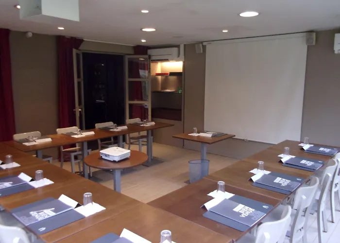 Campanile Hotel Chantilly