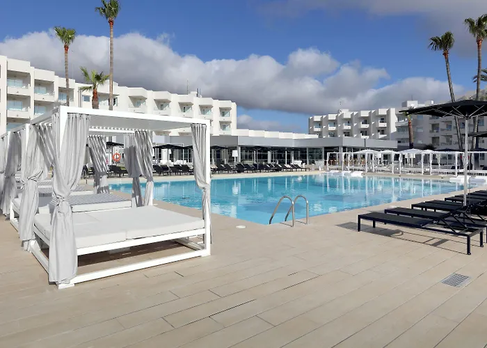 Hotel Garbi Ibiza & Spa Playa d'en Bossa