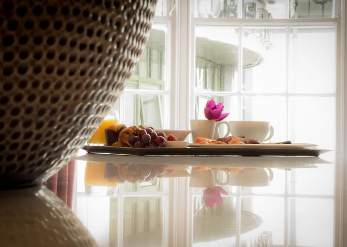 Oriel House Hotel