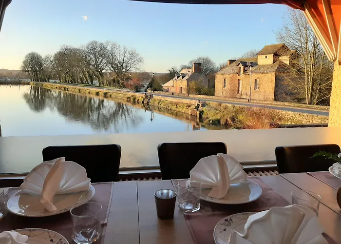Hôtel Restaurant du Lac Combourg