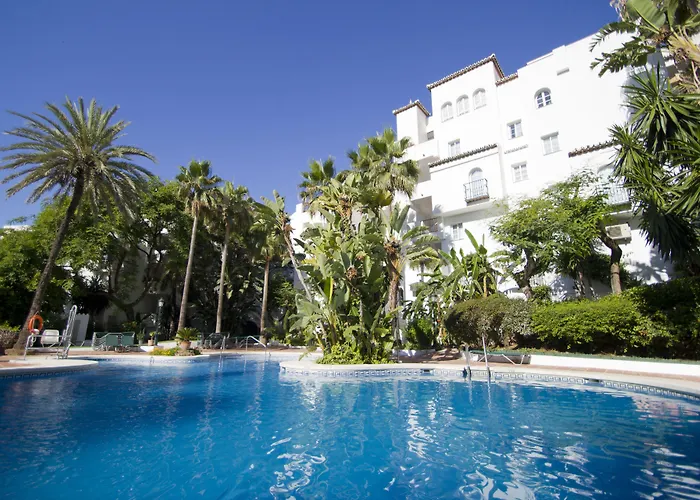 Royal Oasis Club At Pueblo Quinta Aparthotel Benalmádena