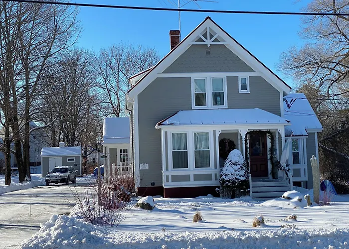 James Place Inn Bed And Breakfast