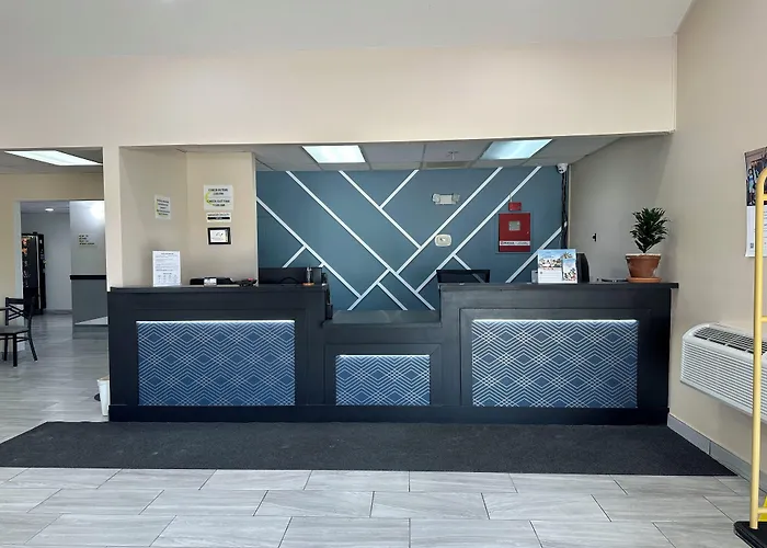 Super 8 By Wyndham Grand Island Hotel
