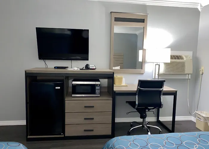 Budget Host Inn