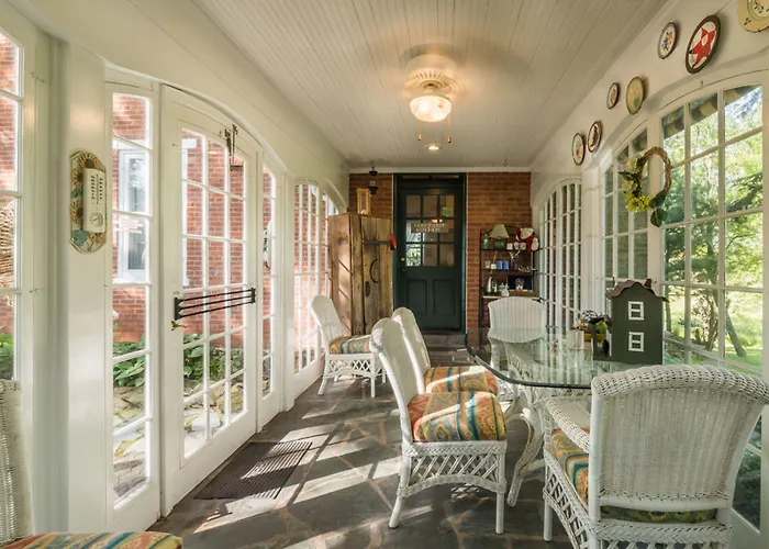 Lightner Farmhouse B&B