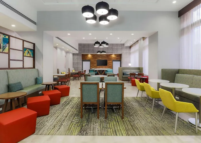 Hampton Inn & Suites Pittsburgh Downtown