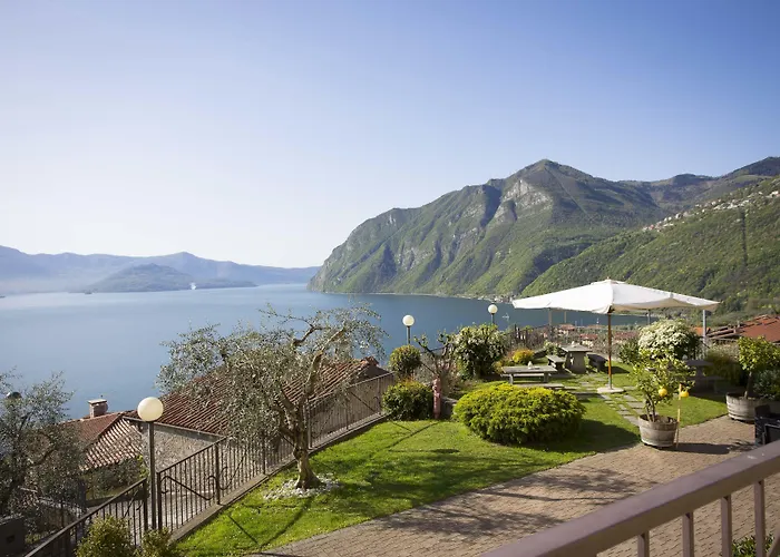 Hotel Miranda Riva di Solto