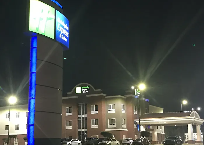 Holiday Inn Express Hotel & Suites Canton By Ihg