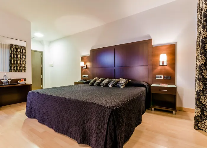 Hotel YIT Conquista de Granada Peligros