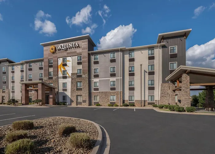 Midtown Suites - Greenville