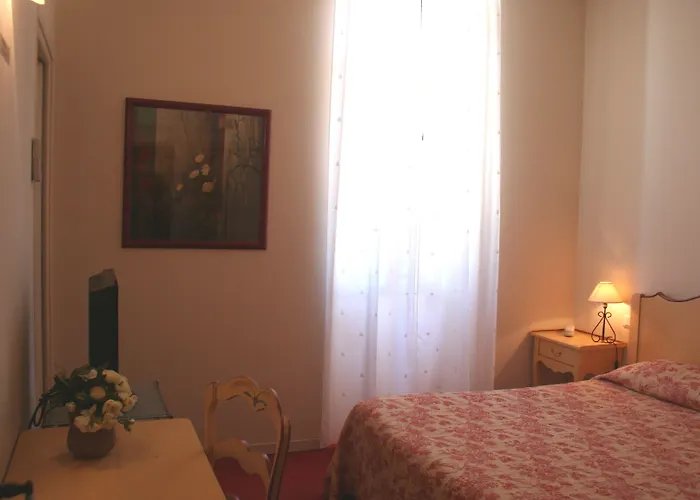 Hotel Les Cigales Allauch