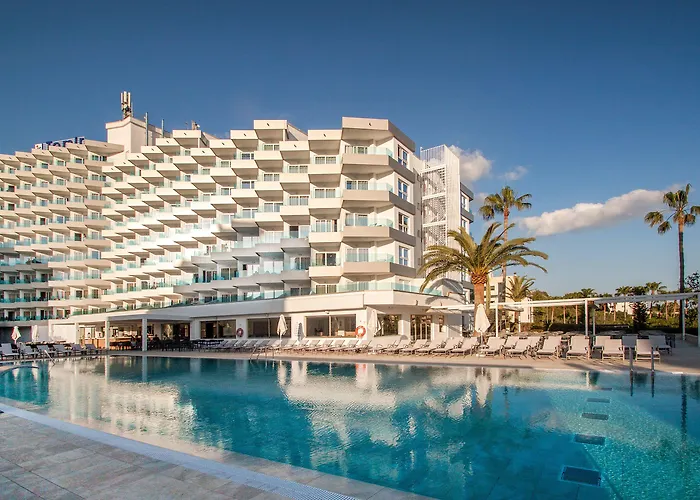Hotels in Portals Nous (Mallorca)