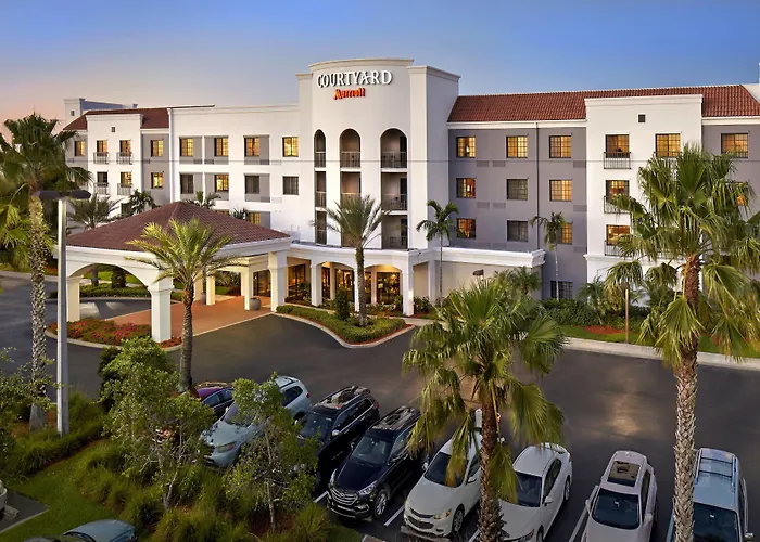 Courtyard By Marriott Stuart Hotel
