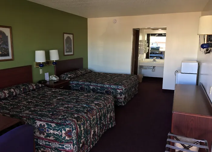 Thunderbird Motor Inn Baraboo