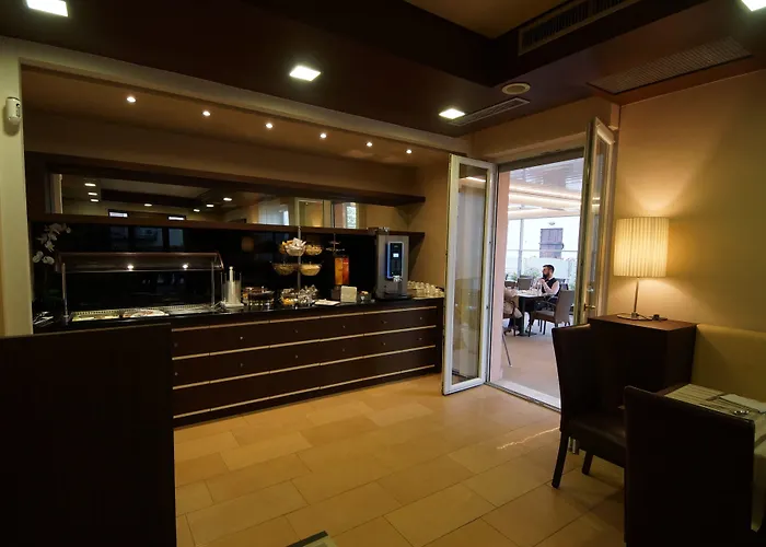 Hotel Clarin 14 By Dori Peschiera del Garda