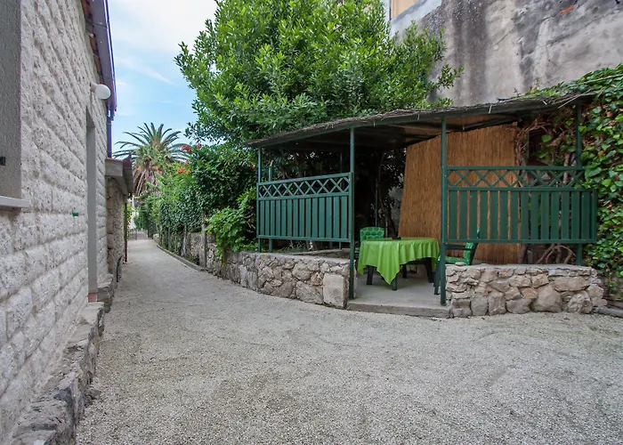 Garden Apartment Hotel Split