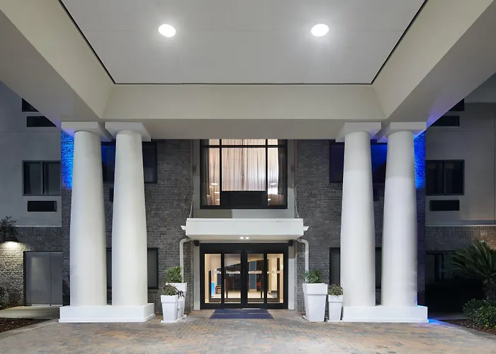 Holiday Inn Express Hotel & Suites Pensacola-West Navy Base By Ihg Beach Haven