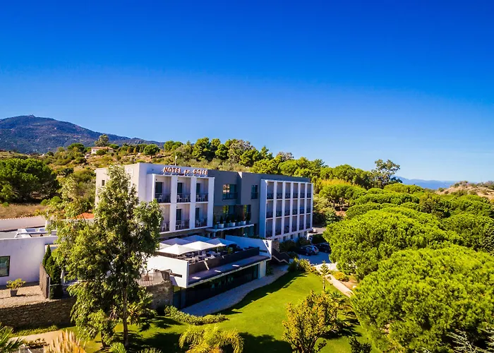 Grand Hotel Du Golfe - Spa & Restaurant Collioure