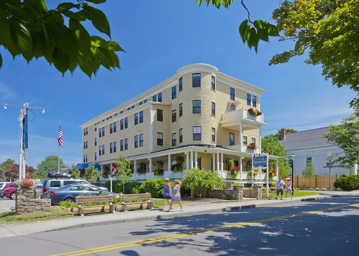Colonial Inn