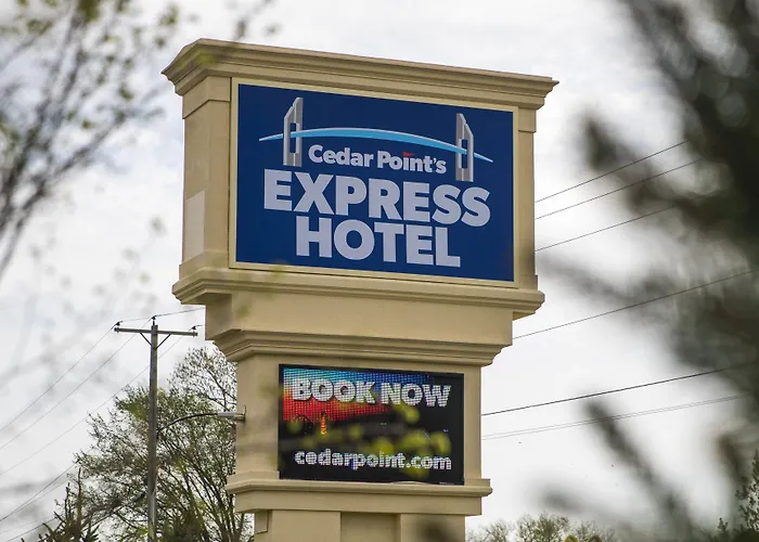 Cedar Point'S Express Hotel Sandusky