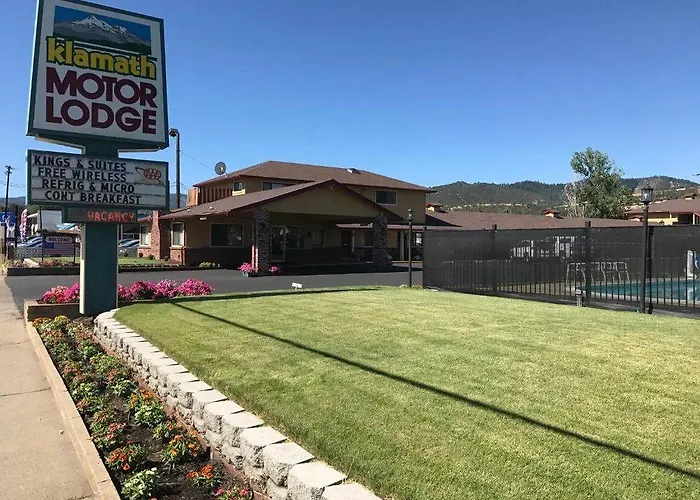 Klamath Motor Lodge