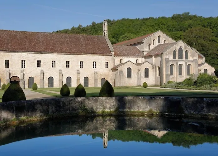 Logis Hostellerie D'Aussois Semur-en-Auxois