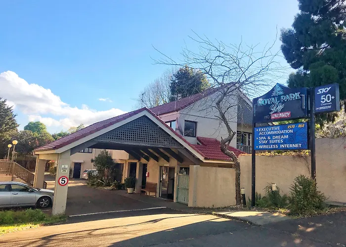 Royal Park Lodge