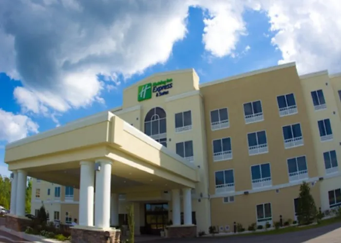 Holiday Inn Express & Suites Havelock Northwest New Bern By Ihg
