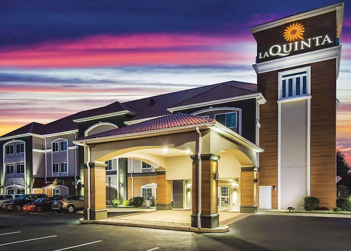 La Quinta By Wyndham Chambersburg Hotel