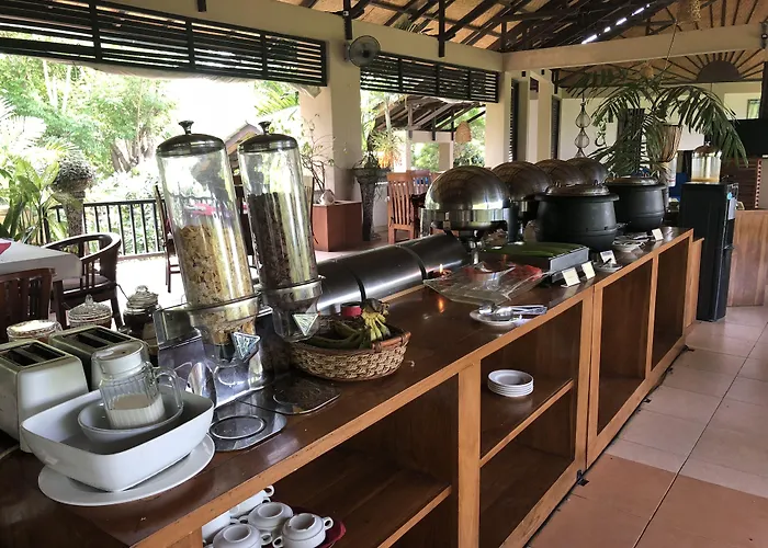 Puri Sari Beach Hotel Labuan Bajo