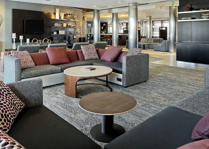 Courtyard By Marriott York Hotel