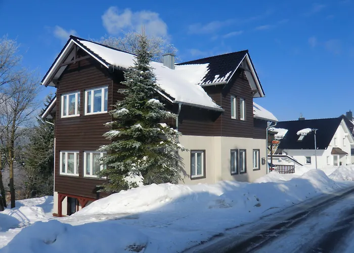 Pension Oberhof 810 M