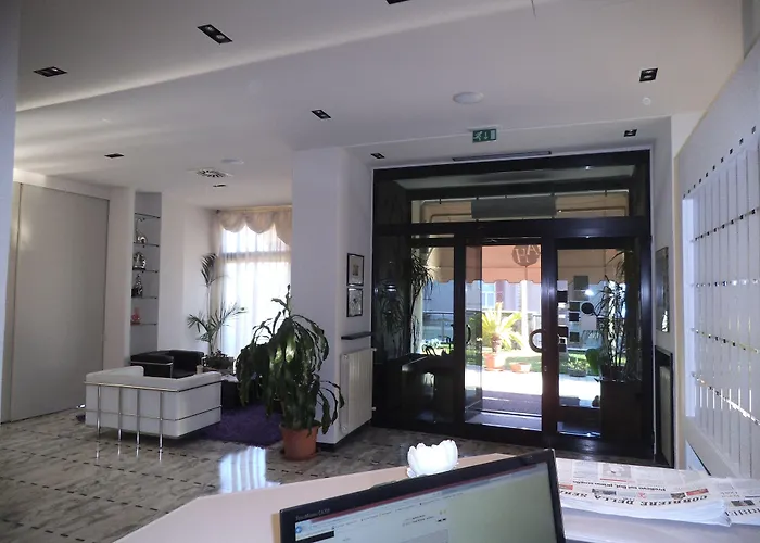Hotel Ariston & Apartments Varazze